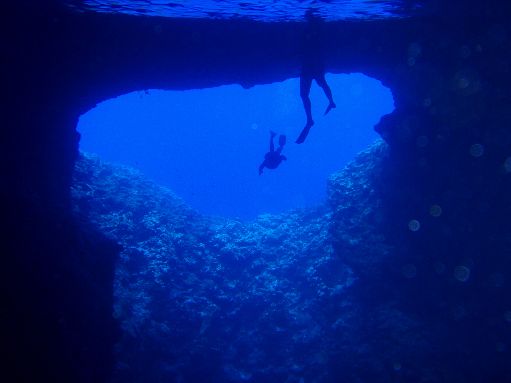 Vava'u - Snorkeling in Mariner's Cave